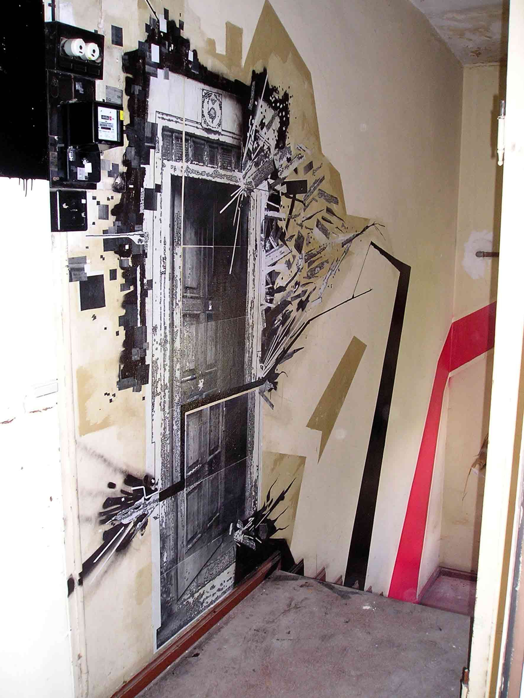 2501  SQUATDOOR
